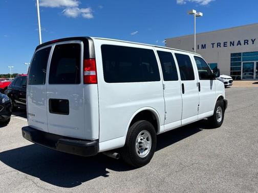 2019 Chevrolet Express 3500 LS