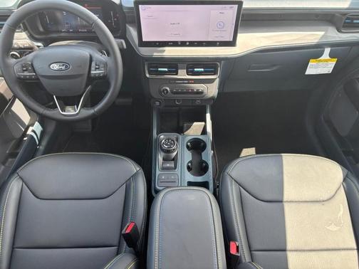 2025 Ford Maverick Lobo Standard