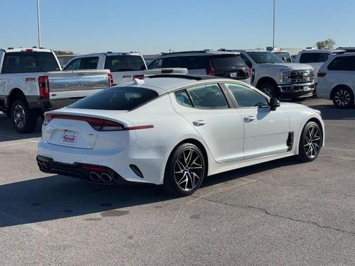 2023 Kia Stinger GT-Line