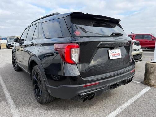 2022 Ford Explorer ST