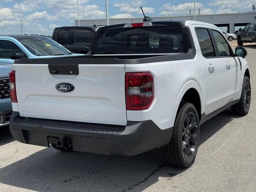 Oxford White 2026 Ford Maverick Lariat