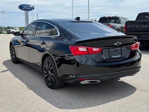 Mosaic Black Metallic 2023 Chevrolet Malibu RS