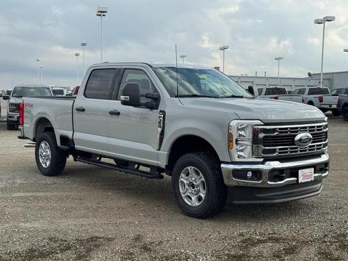 2026 Ford F-350 XLT
