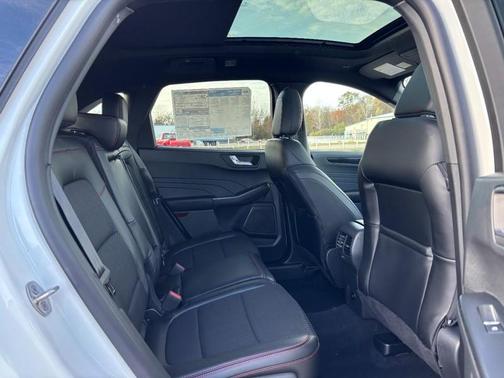 2026 Ford Escape ST-Line AWD