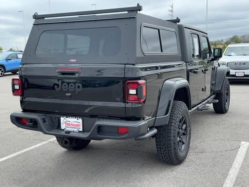Black Clearcoat 2024 Jeep Gladiator Sport