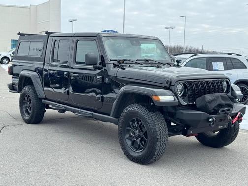 2024 Jeep Gladiator Sport