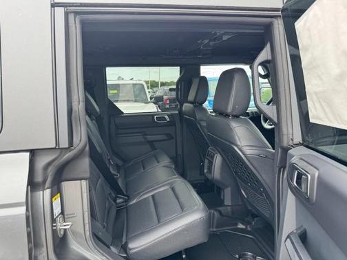 Carbonized Gray Metallic 2026 Ford Bronco Badlands