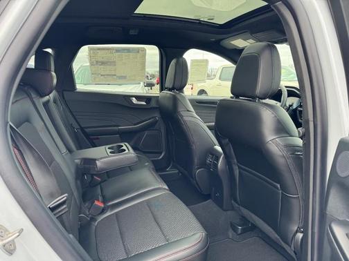 2026 Ford Escape ST-Line Select AWD