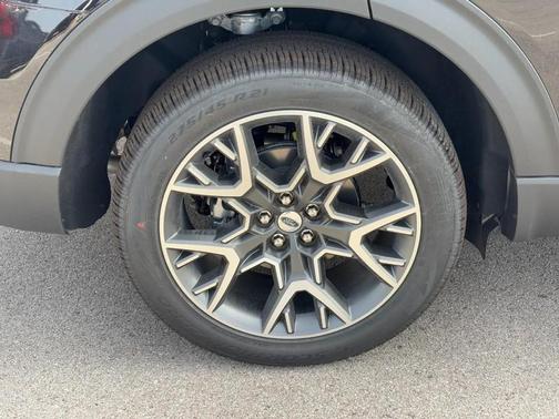 2025 Ford Explorer Platinum 4WD