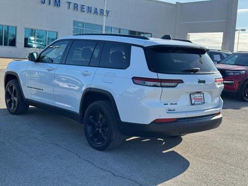 2023 Jeep Grand Cherokee L Laredo