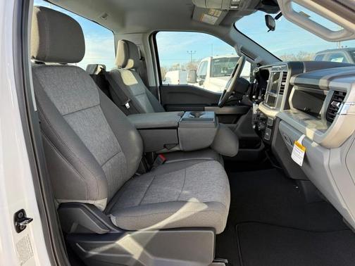 Oxford White 2026 Ford F-250 XL