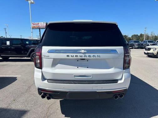 2022 Chevrolet Suburban High Country