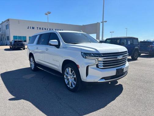2022 Chevrolet Suburban High Country