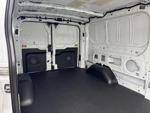 2025 Ford Transit-250 