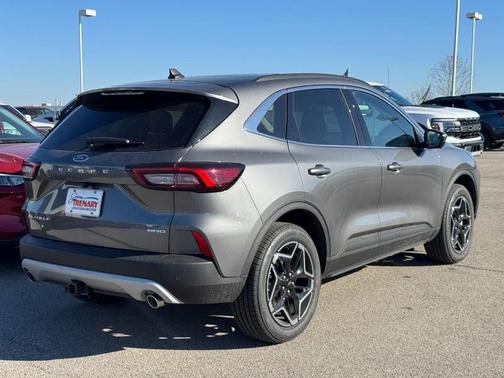 2026 Ford Escape Platinum AWD