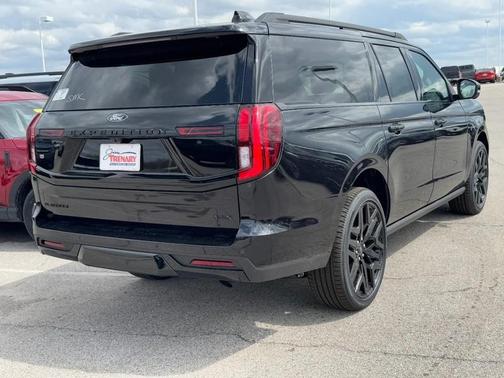 Agate Black Metallic 2026 Ford Expedition Max Platinum