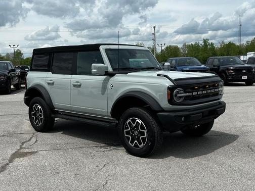 2021 Ford Bronco Outer Banks