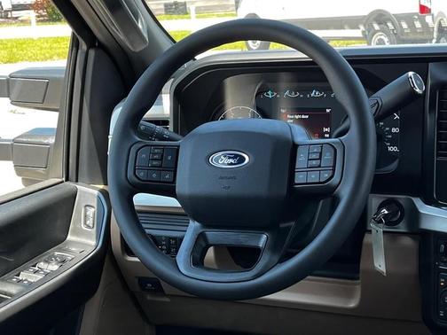2025 Ford F-350 XLT