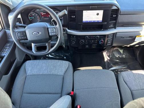 2026 Ford F-350 XLT