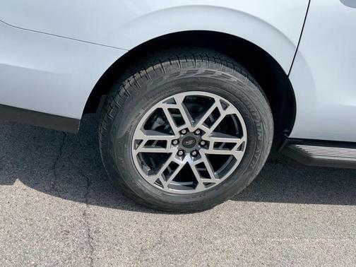 Silver Metallic 2026 Ford Expedition Max Active