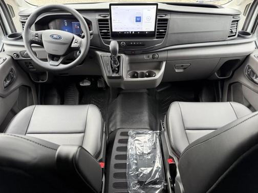 2026 Ford Transit-250 148 WB Medium Roof Cargo