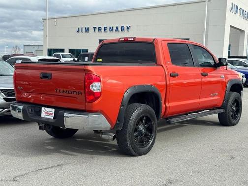2017 Toyota Tundra SR5