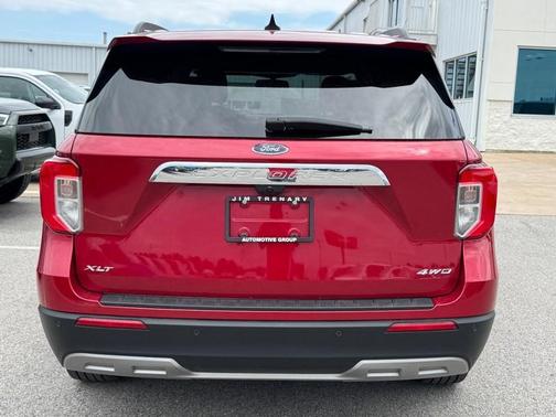 Rapid Red Metallic Tinted Clearcoat 2022 Ford Explorer XLT