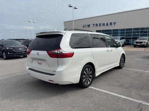 2020 Toyota Sienna Limited