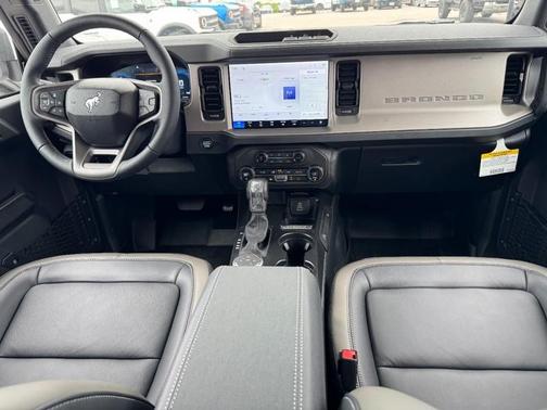 Avalanche Gray 2026 Ford Bronco Outer Banks
