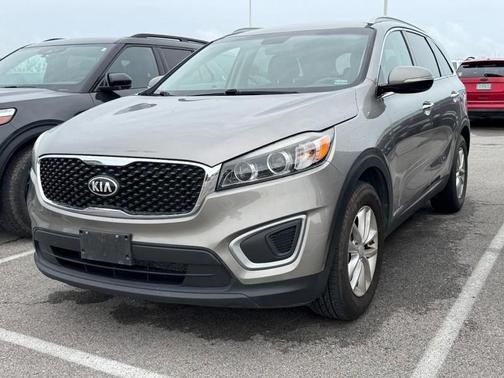 Titanium Silver Gray 2016 Kia Sorento LX