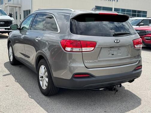 Titanium Silver Gray 2016 Kia Sorento LX