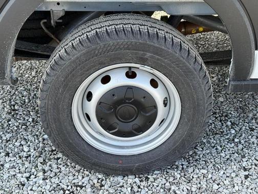 2026 Ford Transit-250 148 WB Medium Roof Cargo