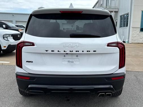 Glacial White Pearl 2022 Kia Telluride EX