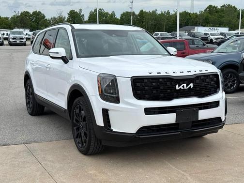 Glacial White Pearl 2022 Kia Telluride EX