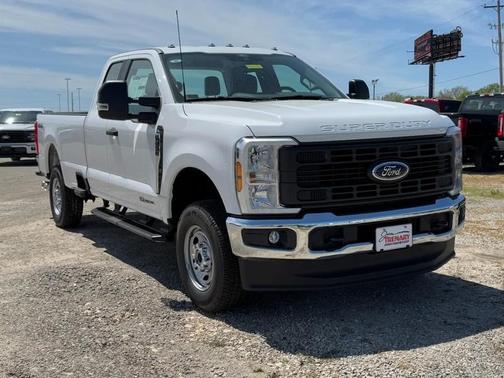 Oxford White 2026 Ford F-250 Super Duty