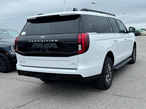 Oxford White 2026 Ford Expedition Max Active