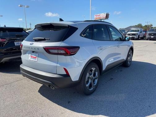 2026 Ford Escape ST-Line FWD