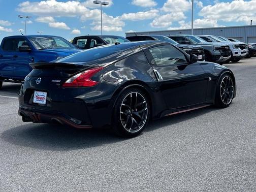 2017 Nissan 370Z NISMO Tech