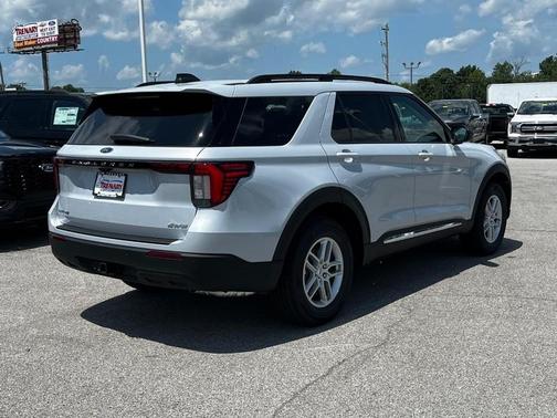 2025 Ford Explorer Active 4WD