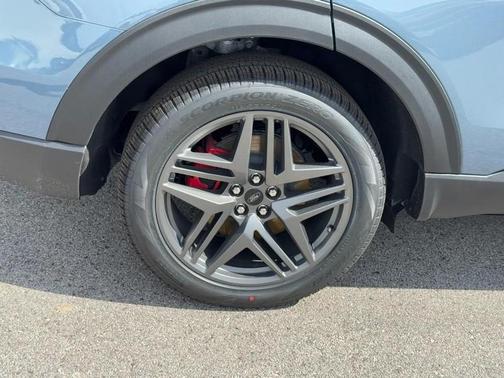 Vapor Blue Metallic 2026 Ford Explorer ST-Line