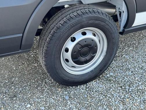 2025 Ford Transit-250 148 WB Medium Roof Cargo