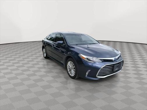 2018 Toyota Avalon Hybrid Limited