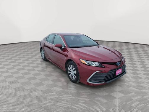 Ruby Flare Pearl 2022 Toyota Camry LE
