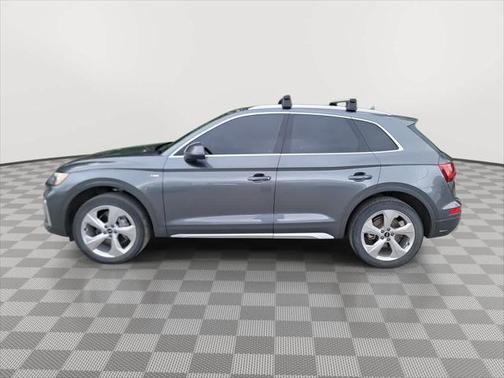 2022 Audi Q5 45 S line Premium Plus