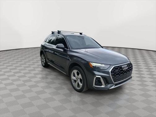 2022 Audi Q5 45 S line Premium Plus
