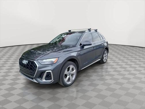 2022 Audi Q5 45 S line Premium Plus