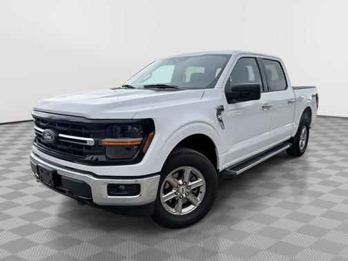 Oxford White 2025 Ford F-150 XLT