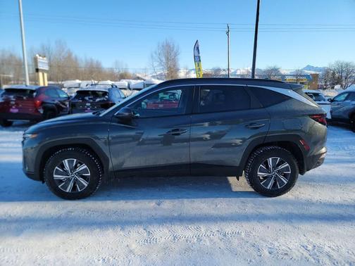 2024 Hyundai TUCSON Hybrid Blue