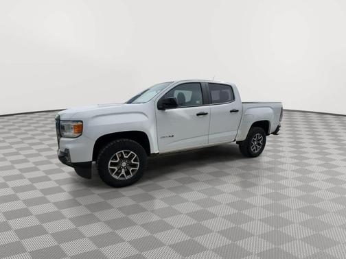 Summit White 2022 GMC Canyon AT4