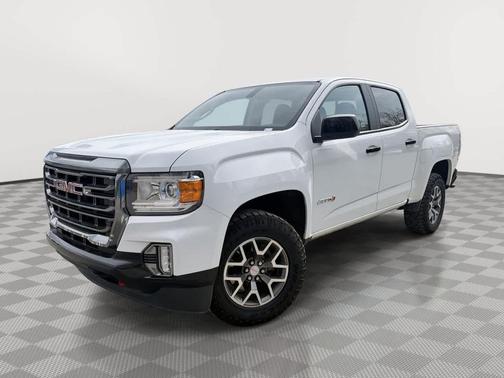 Summit White 2022 GMC Canyon AT4